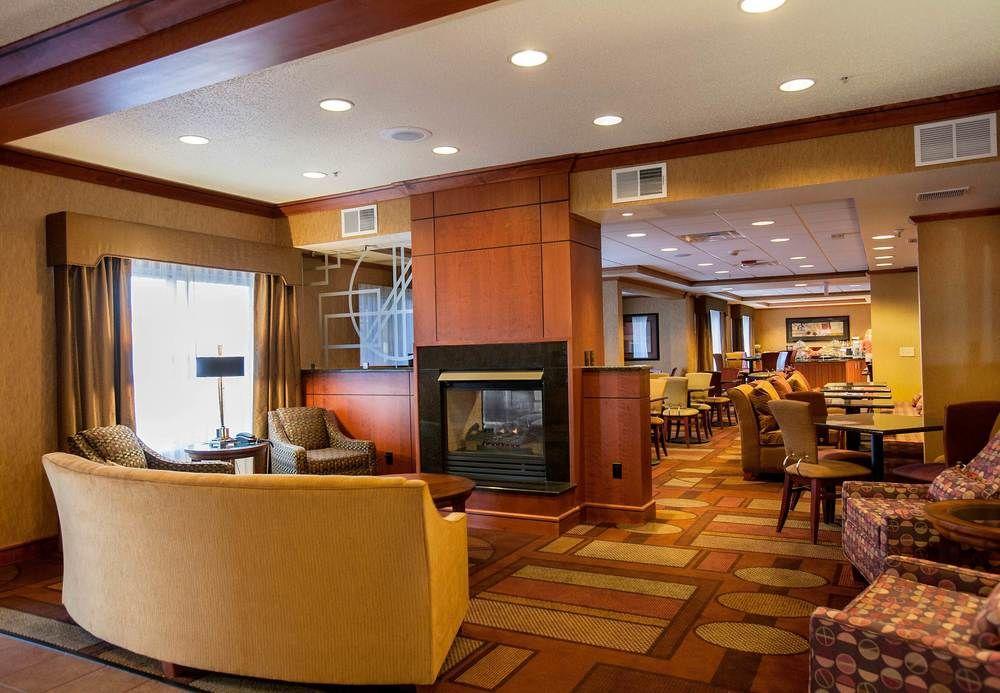Fairfield Inn&Suites Detroit Livonia Exterior foto
