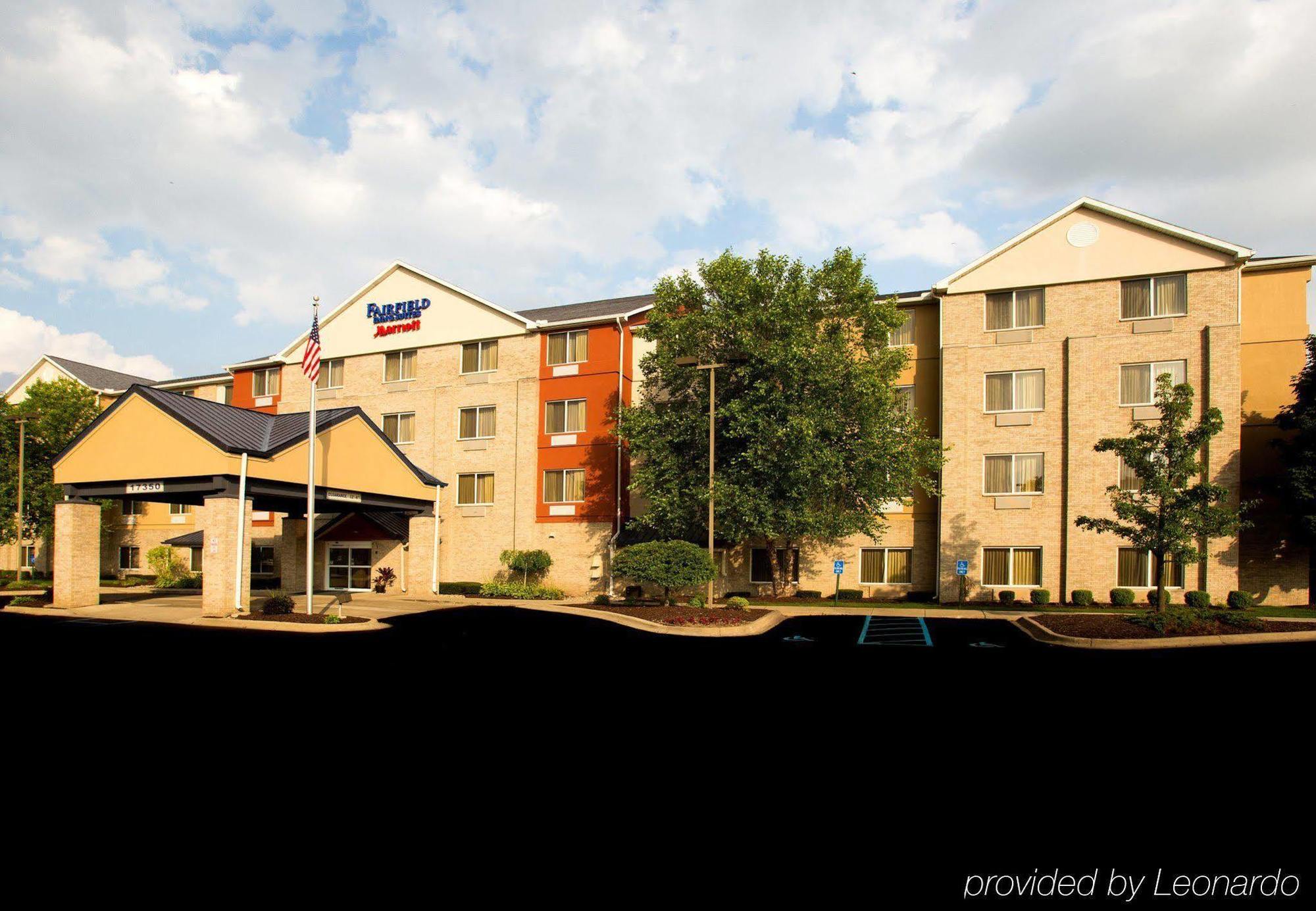 Fairfield Inn&Suites Detroit Livonia Exterior foto